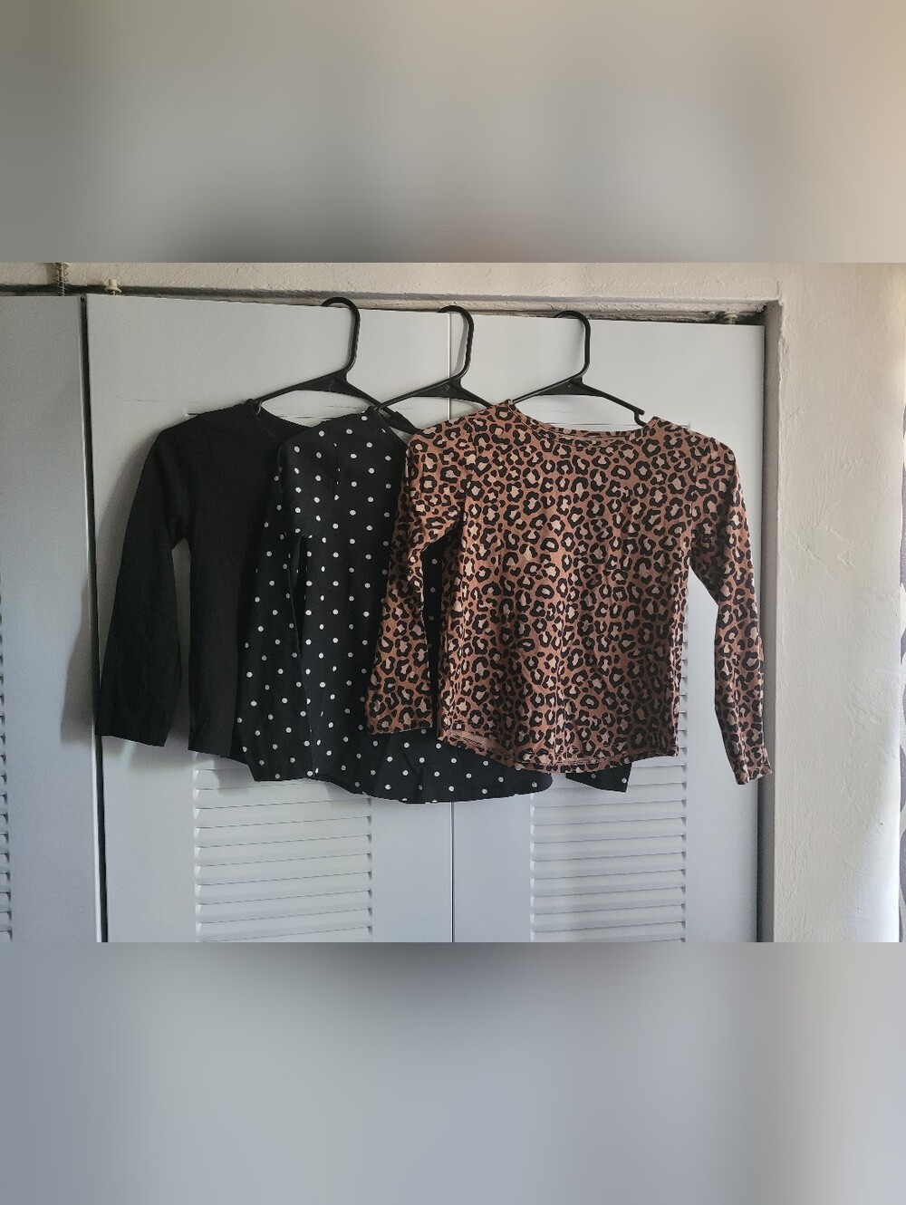 Lot Of 3 Long Sleeve Shirts Size Medium